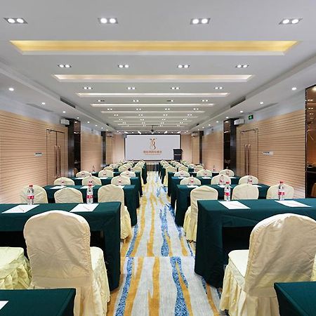 Vienna Hotel Shiyan Guangming Road شينزين المظهر الخارجي الصورة