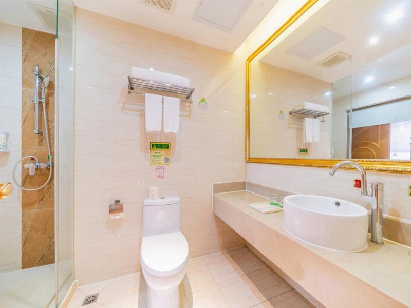 Vienna Hotel Shiyan Guangming Road شينزين المظهر الخارجي الصورة