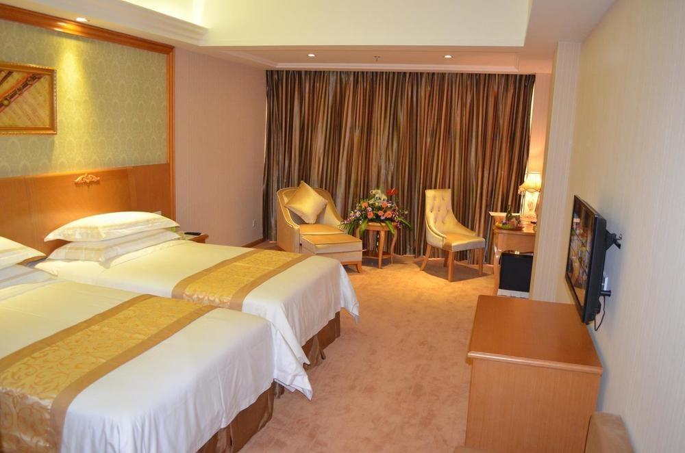 Vienna Hotel Shiyan Guangming Road شينزين المظهر الخارجي الصورة