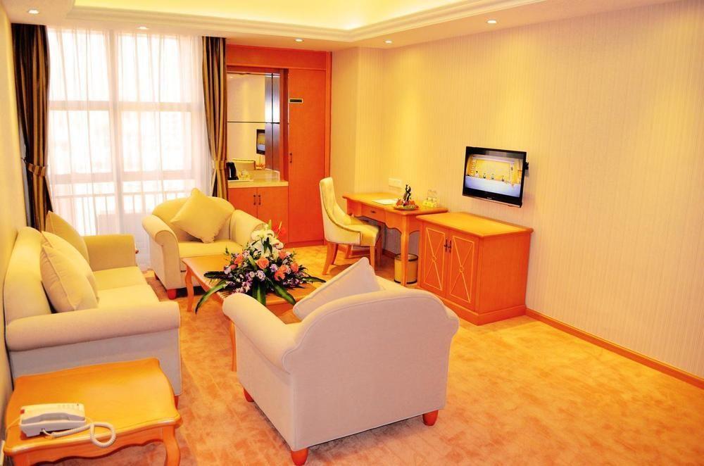 Vienna Hotel Shiyan Guangming Road شينزين المظهر الخارجي الصورة